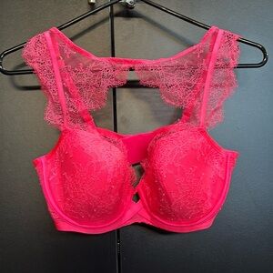 Victoria’s Secret eyelash lace Demi bra,underwire,metallic raised dot accent